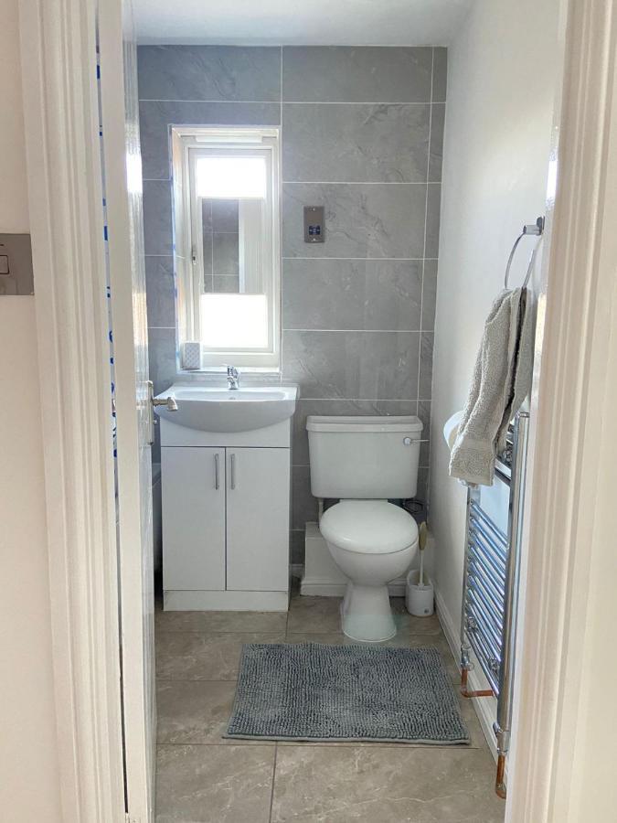 Сasa de vacaciones Stunning 3 Bedroom Family House In London, Private Parking And Garden, With Great Transport Links To London, The Excel Centre, Canary Wharf, The O2! Londres
